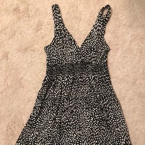 2 for $30!!! Black and white Fentyone dress